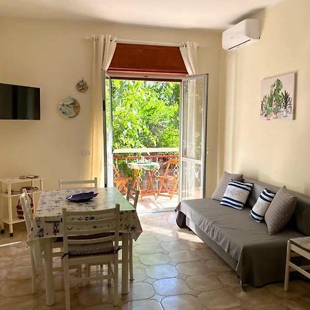 La Conchiglia Di Trentova Apartment อากรอโปลี ภายนอก รูปภาพ